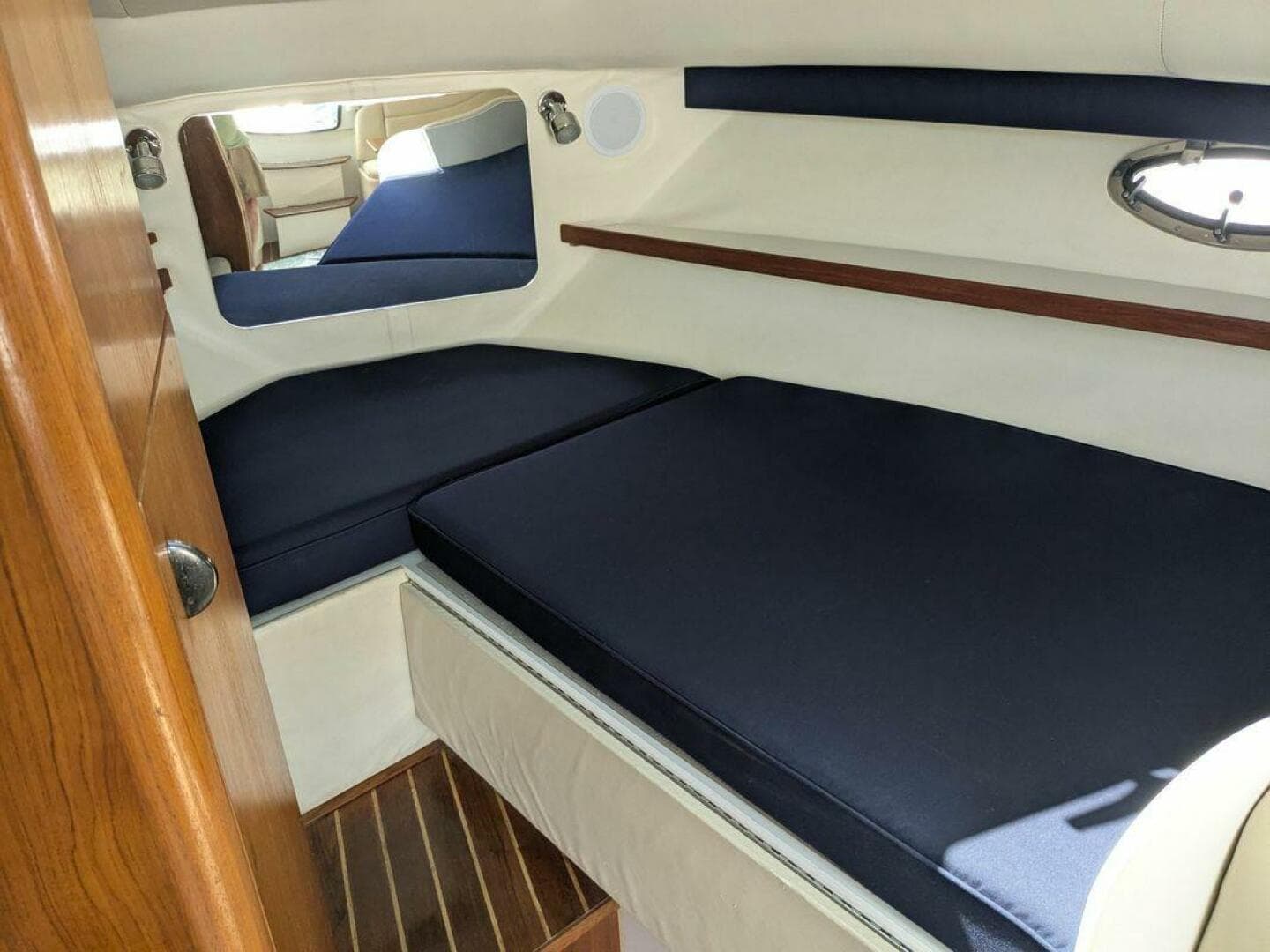 1995 Tiara Yachts 29 Open — photo 22