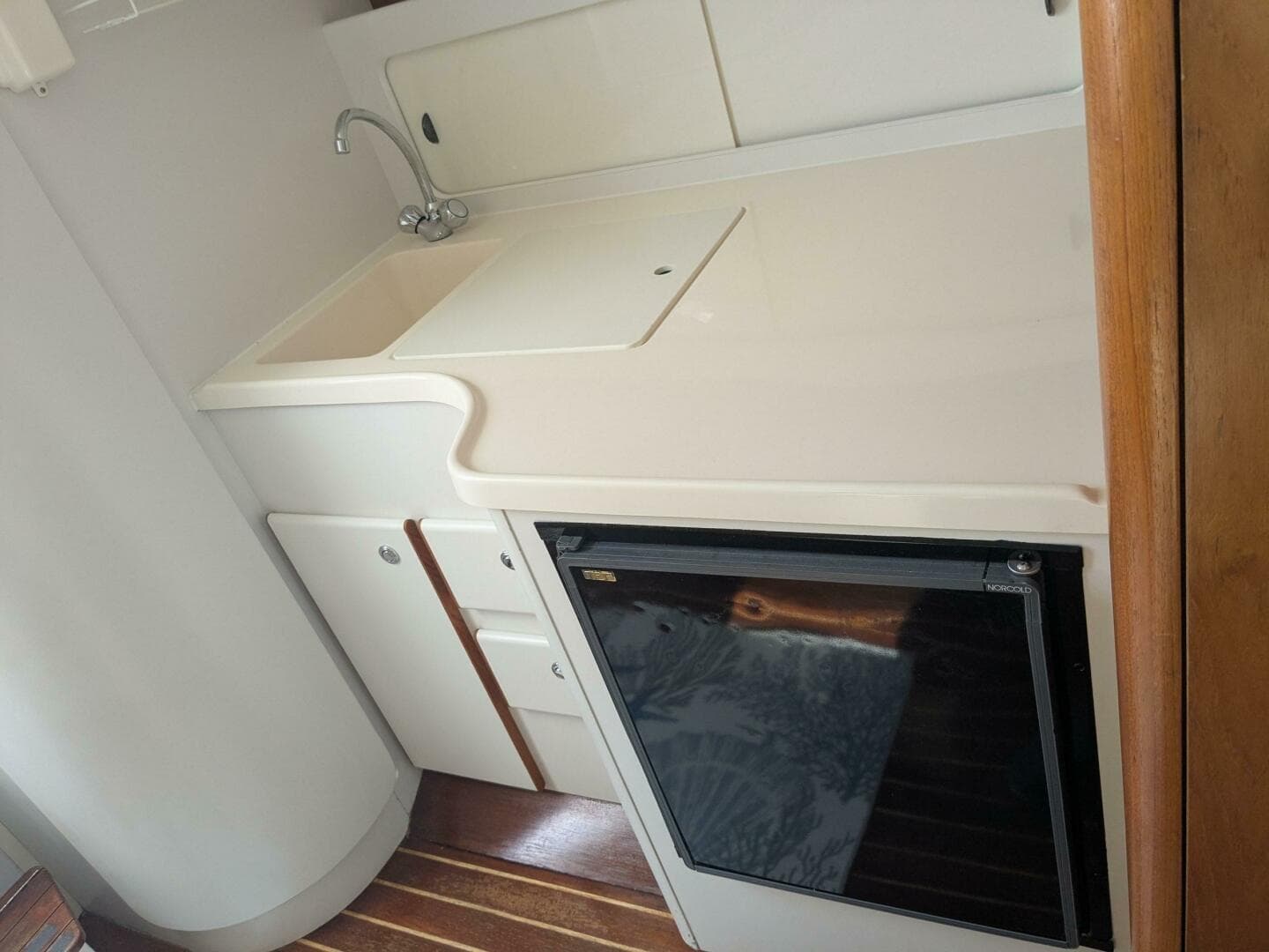 1995 Tiara Yachts 29 Open — photo 27