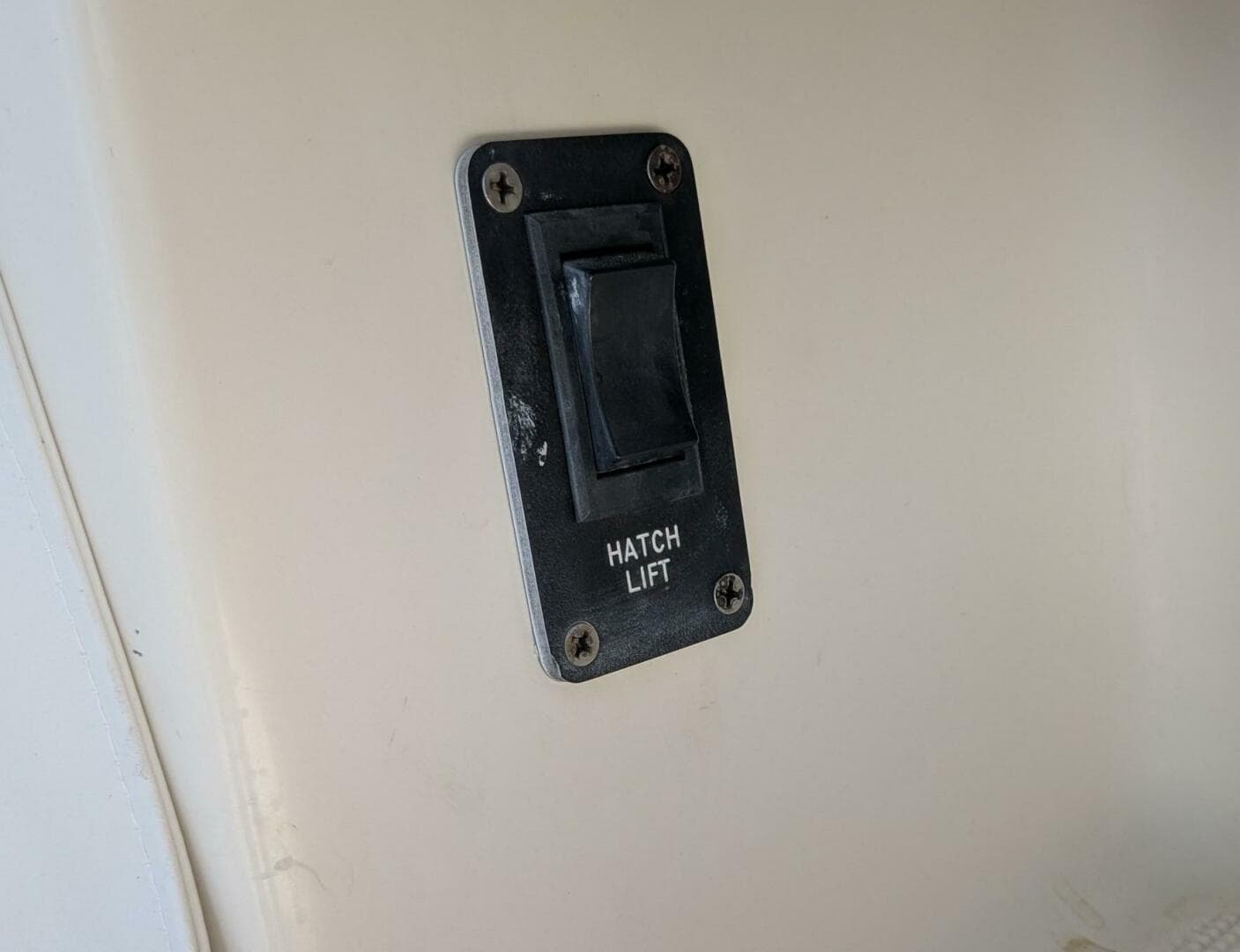 1995 Tiara Yachts 29 Open — photo 13