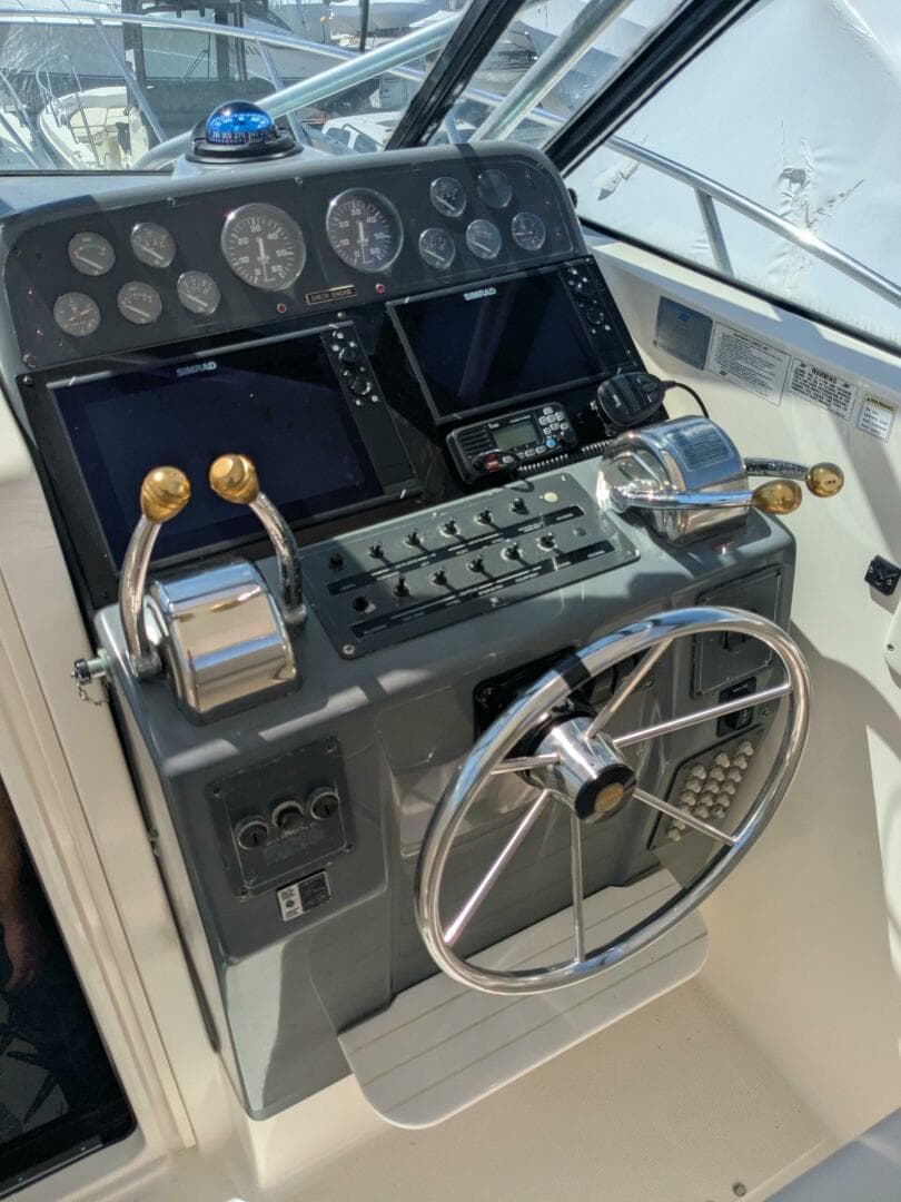 1995 Tiara Yachts 29 Open — photo 4