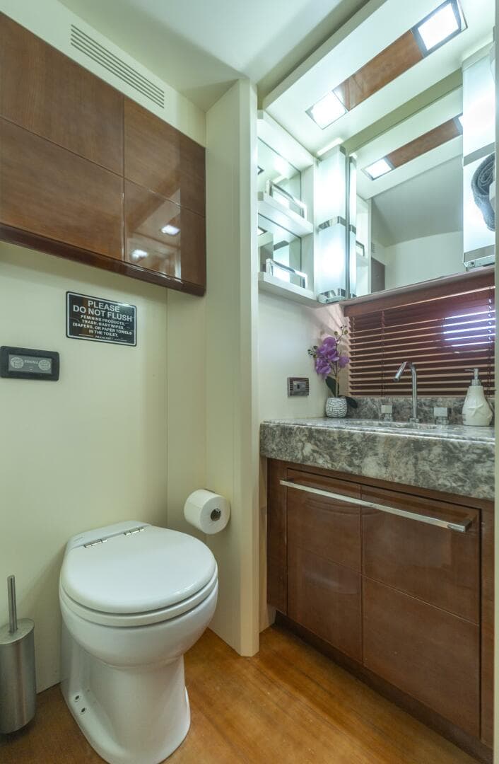 2008 Azimut 75 — photo 88