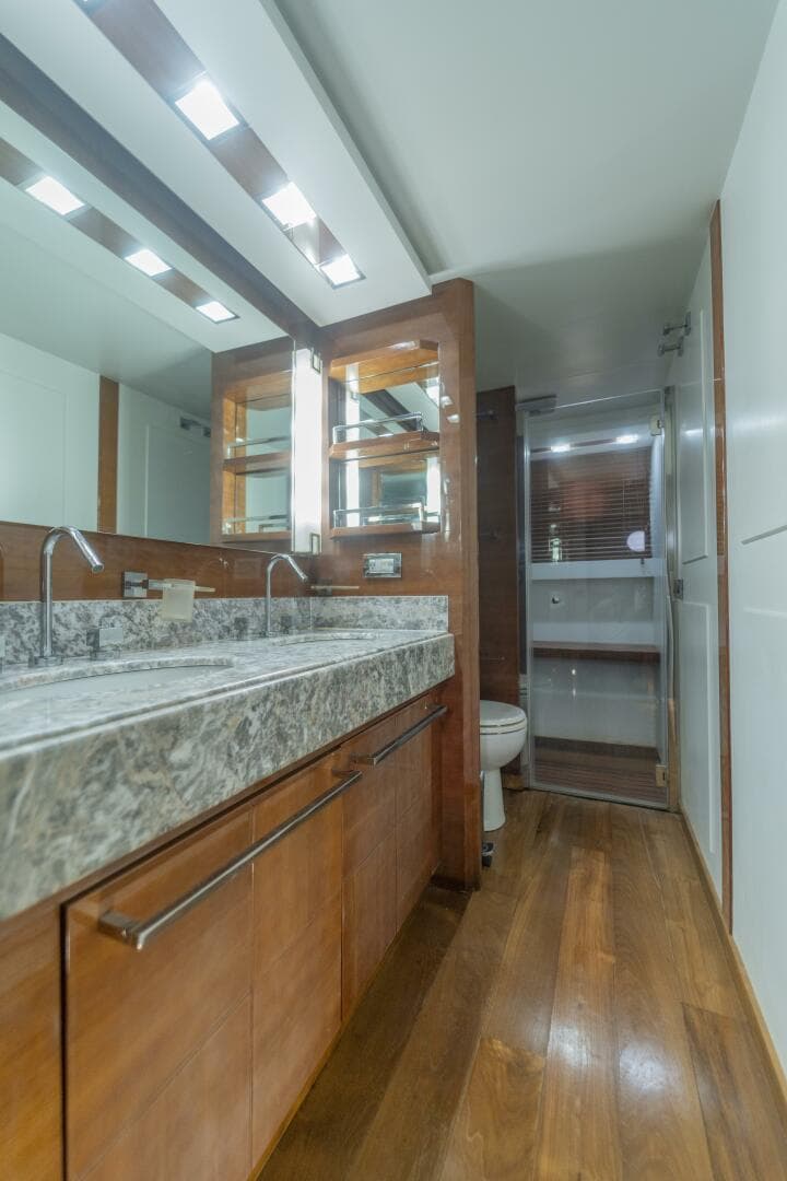 2008 Azimut 75 — photo 100