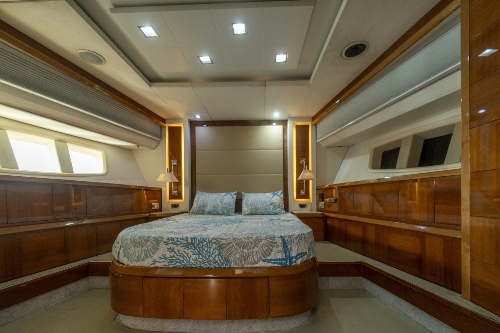2008 Azimut 75 — photo 89
