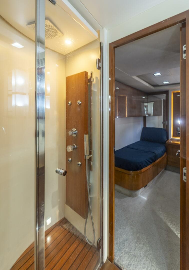 2008 Azimut 75 — photo 101