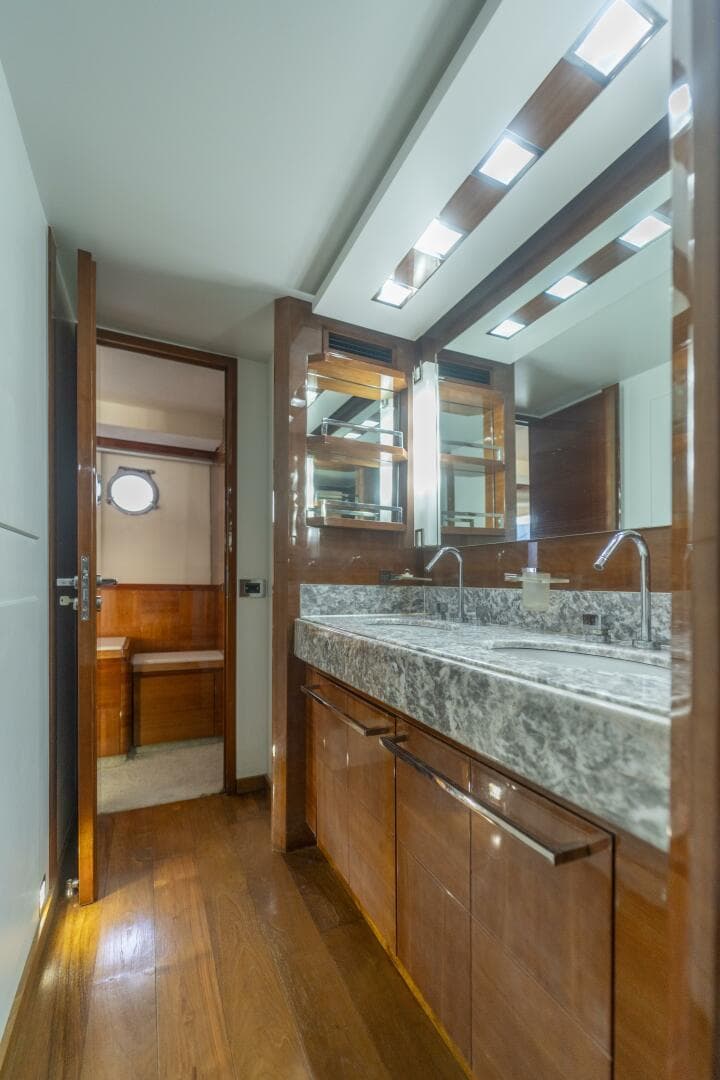 2008 Azimut 75 — photo 98