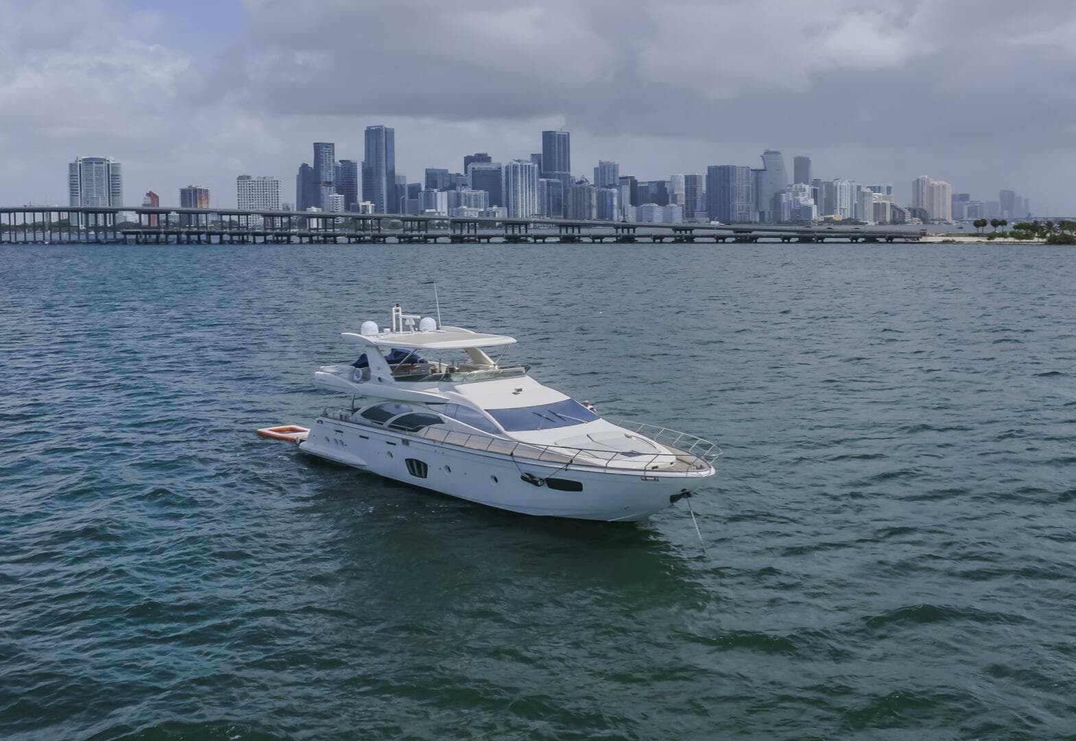 2008 Azimut 75 — photo 10