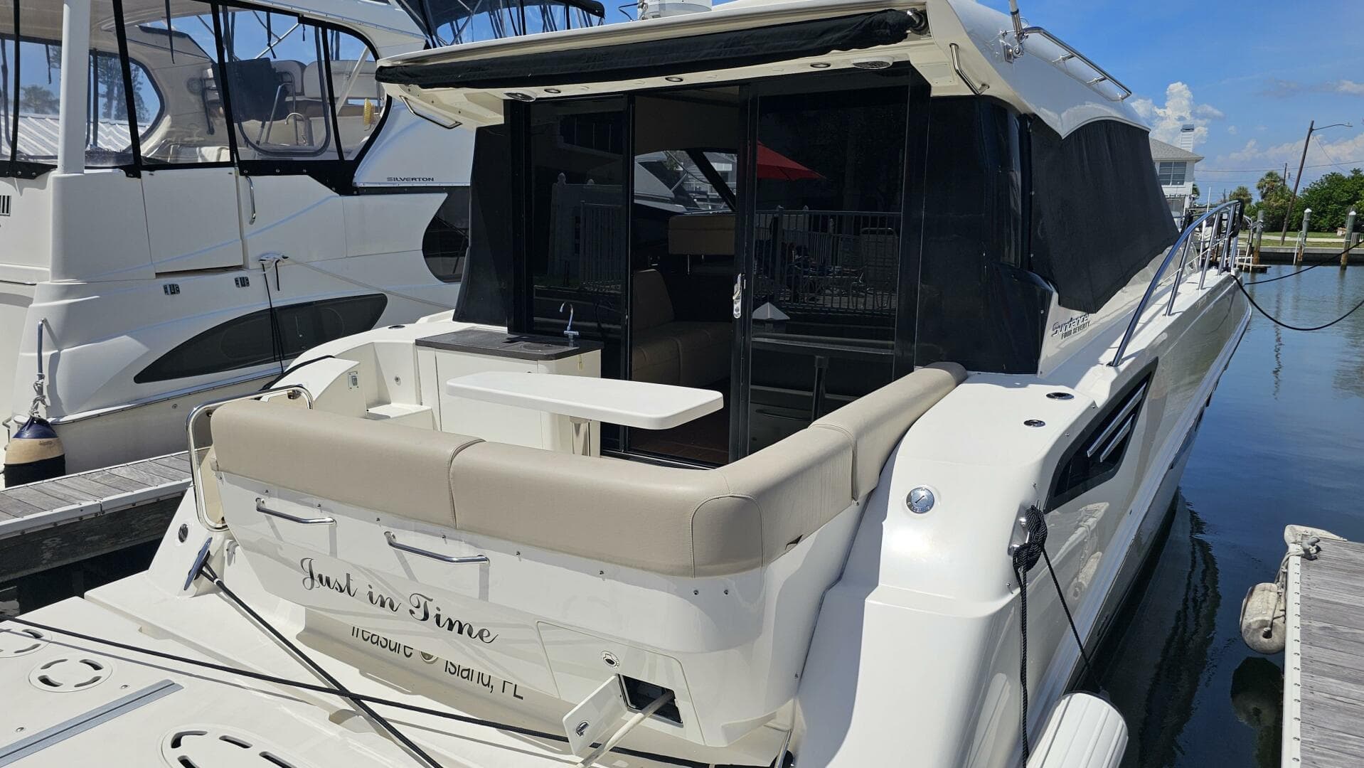 2016 Sea Ray — photo 43