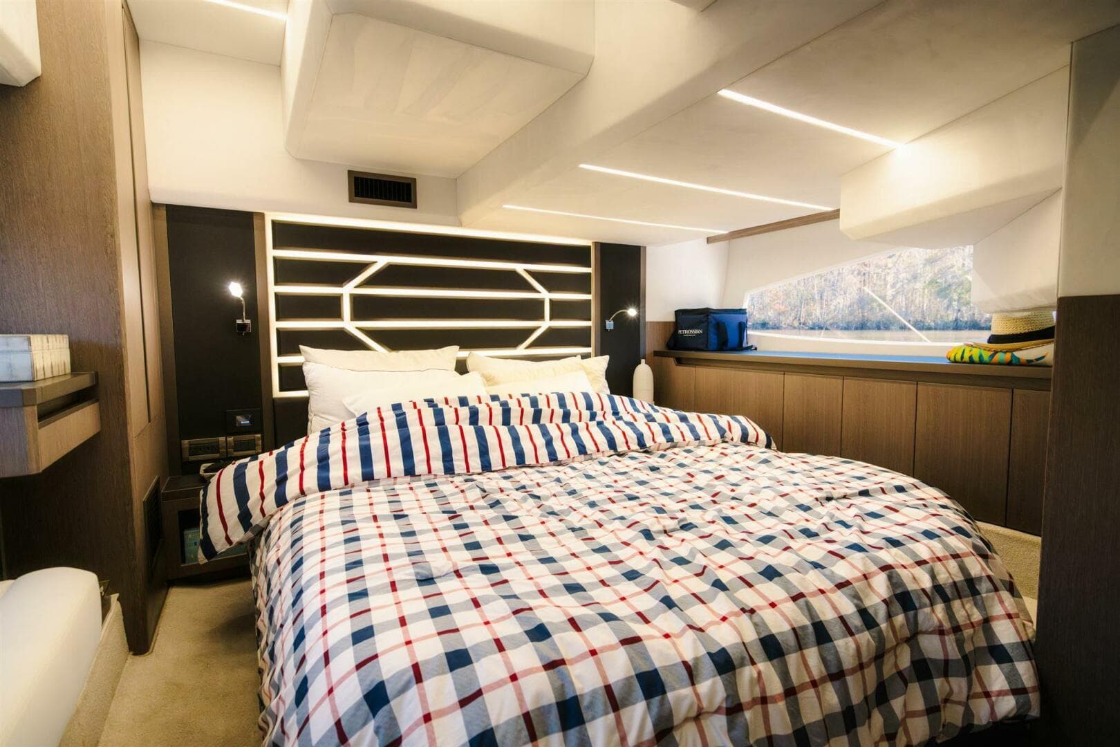 2023 Galeon 425 Hts — photo 11