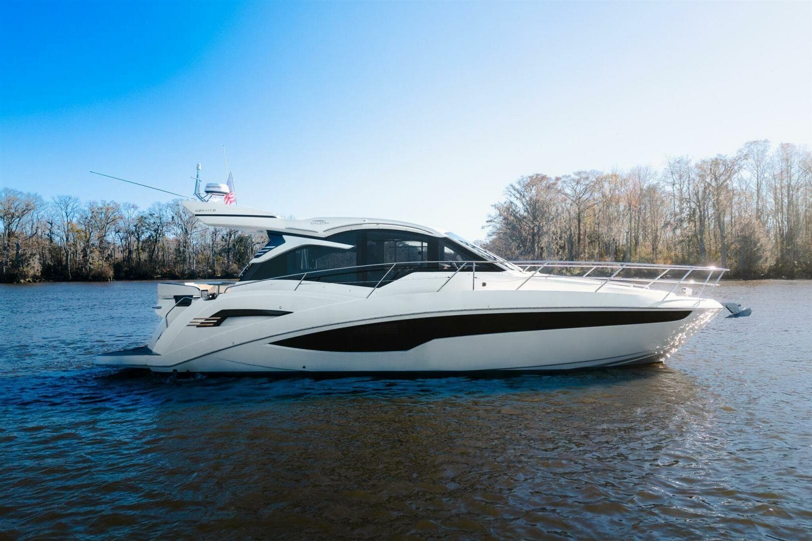 2023 Galeon 425 Hts — photo 2