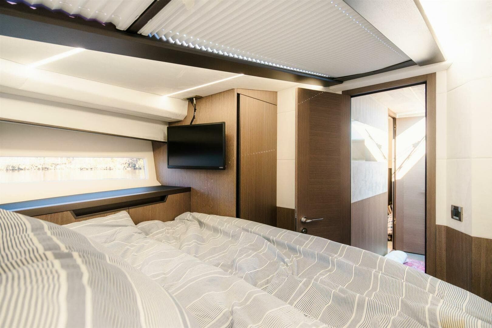 2023 Galeon 425 Hts — photo 17