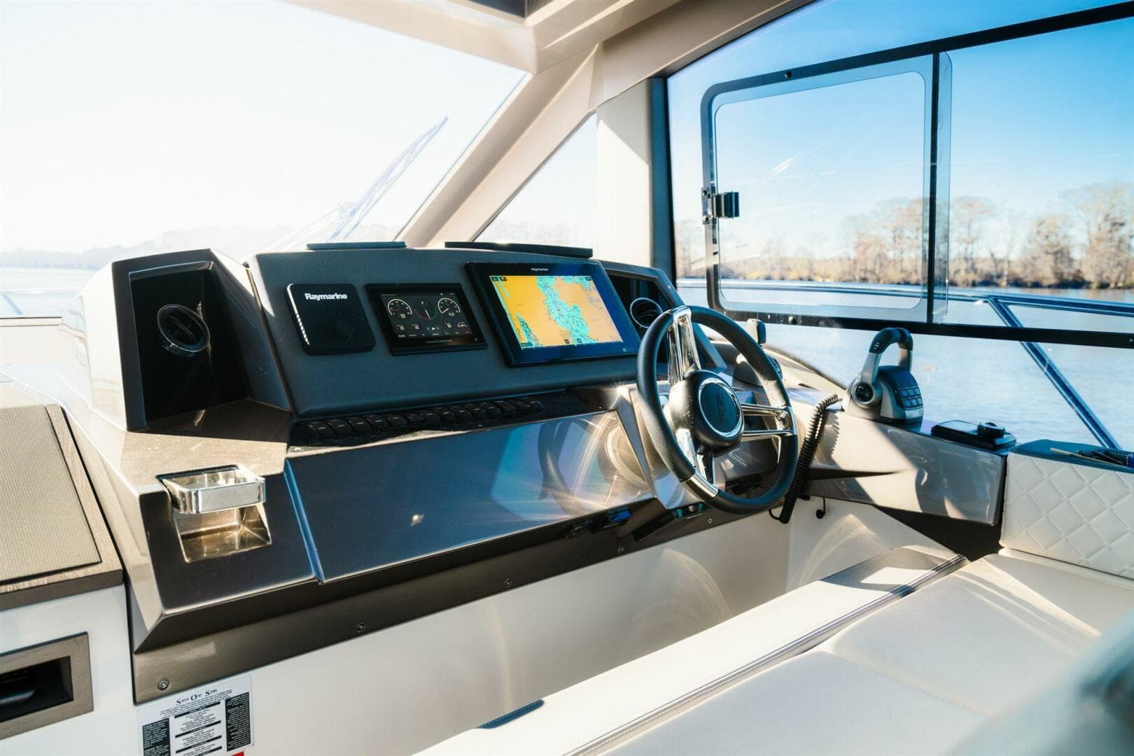 2023 Galeon 425 Hts — photo 26