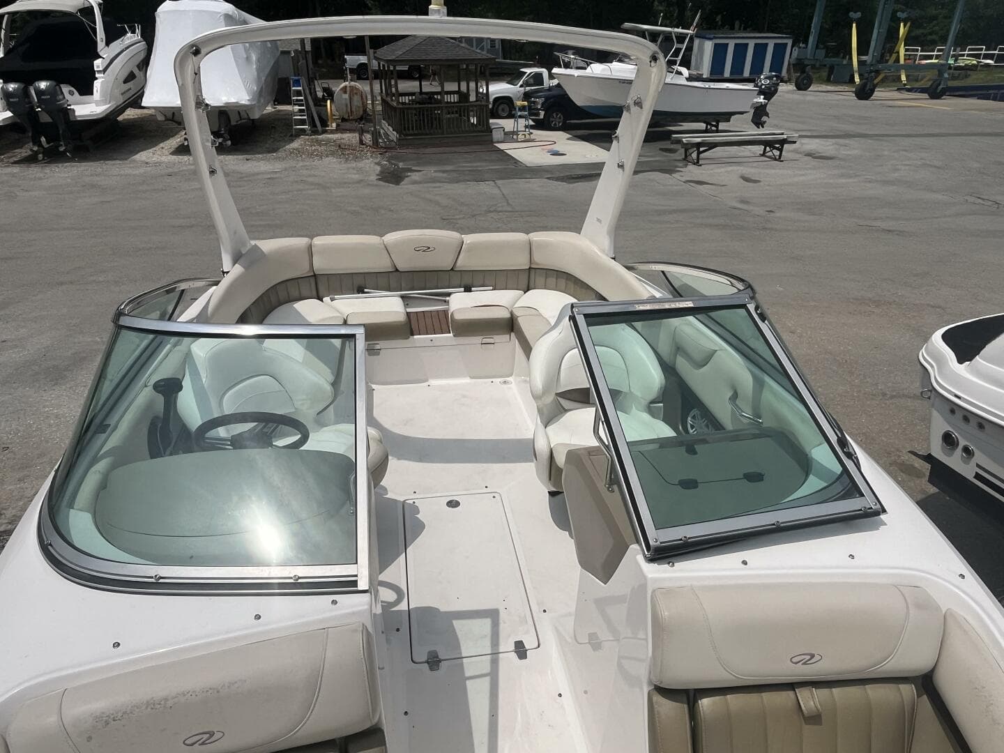 2011 Regal 2300 — photo 10