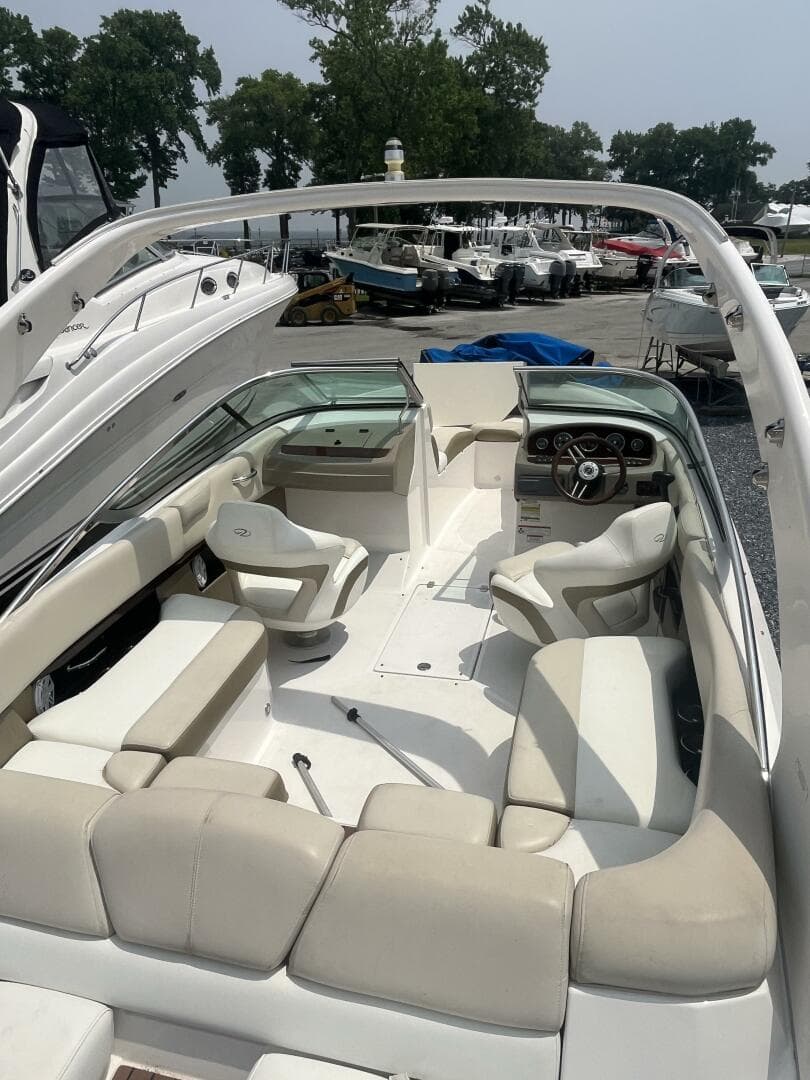 2011 Regal 2300 — photo 5