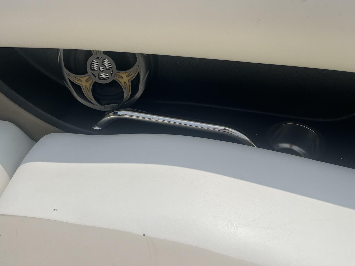 2011 Regal 2300 — photo 14