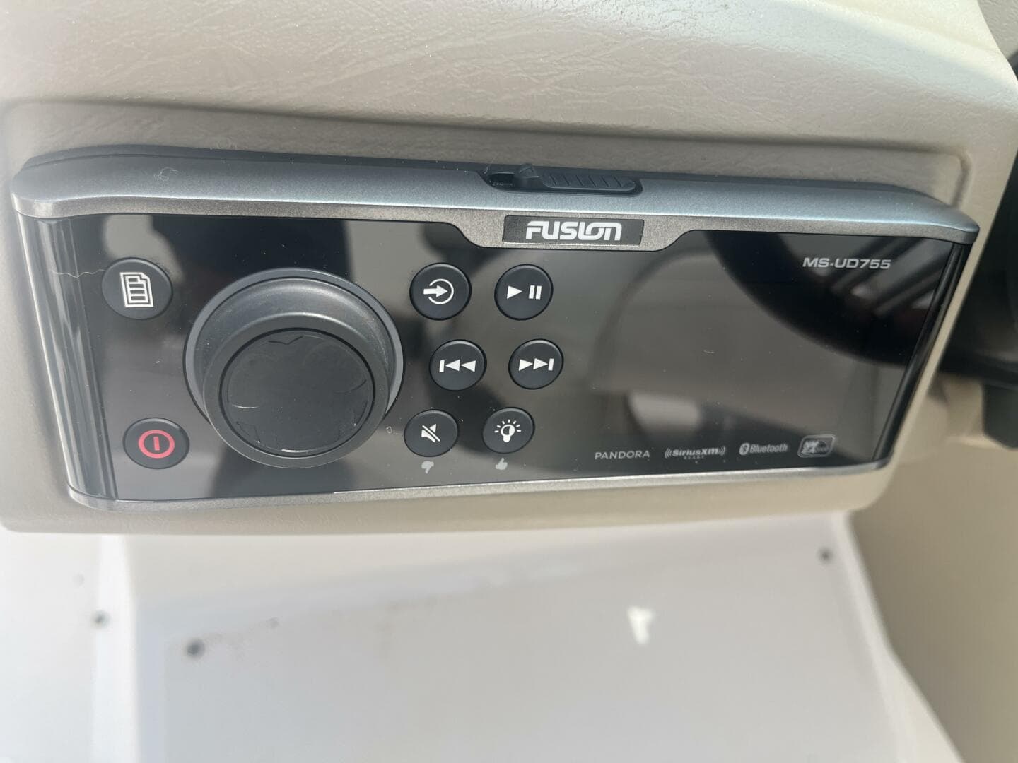 2011 Regal 2300 — photo 11