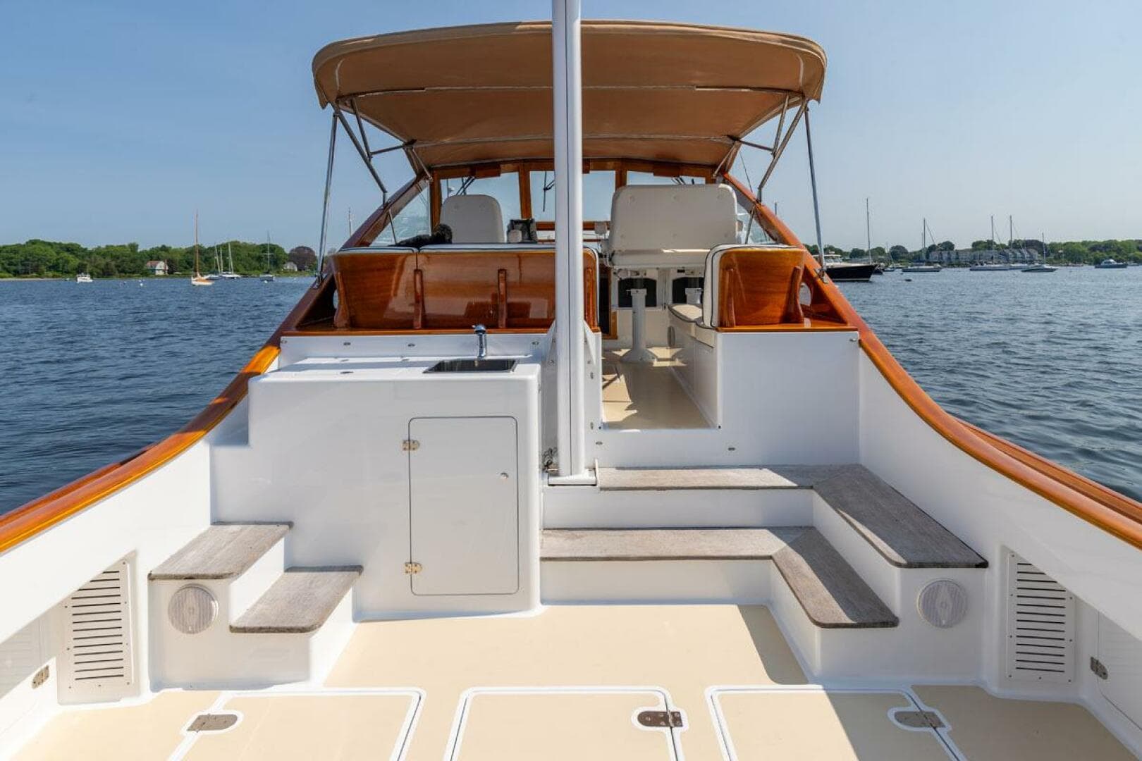 2000 Morris Wolf Class 44 — photo 14