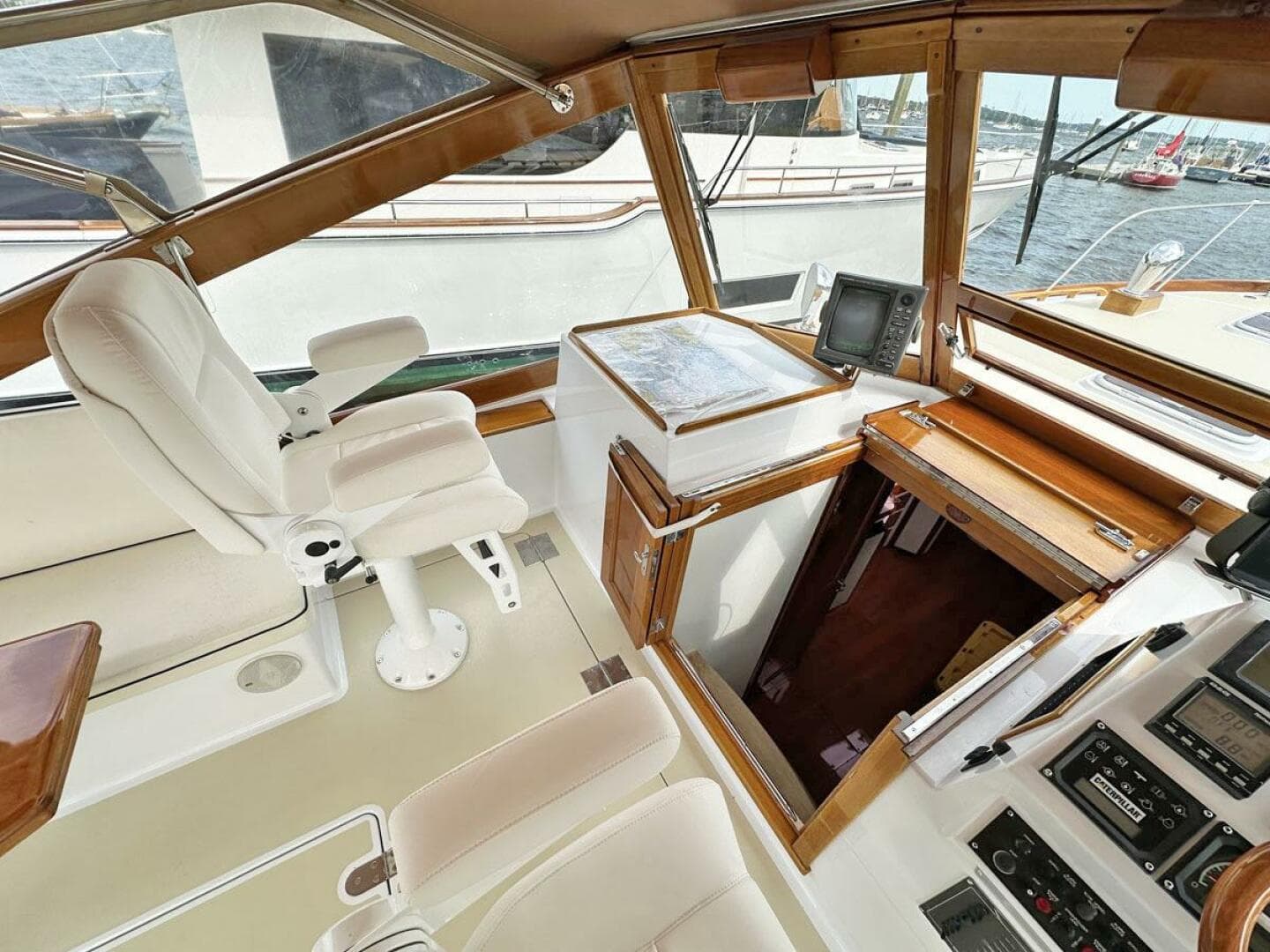 2000 Morris Wolf Class 44 — photo 19