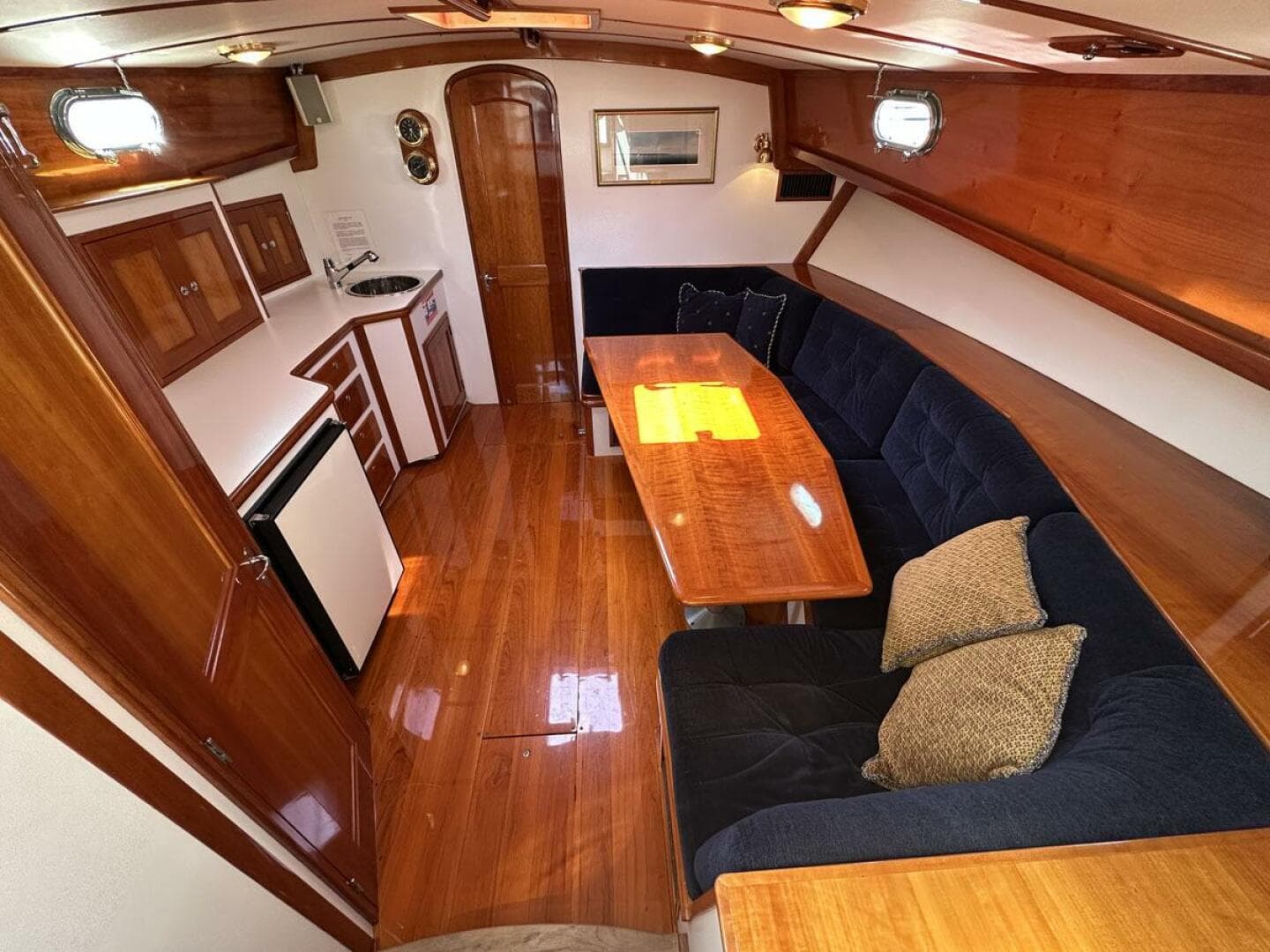 2000 Morris Wolf Class 44 — photo 20