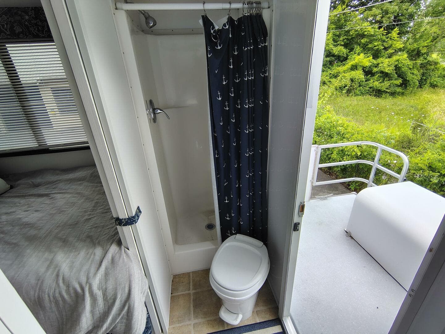 2017 Catamaran Cruisers Lil Hobo 31 — photo 14