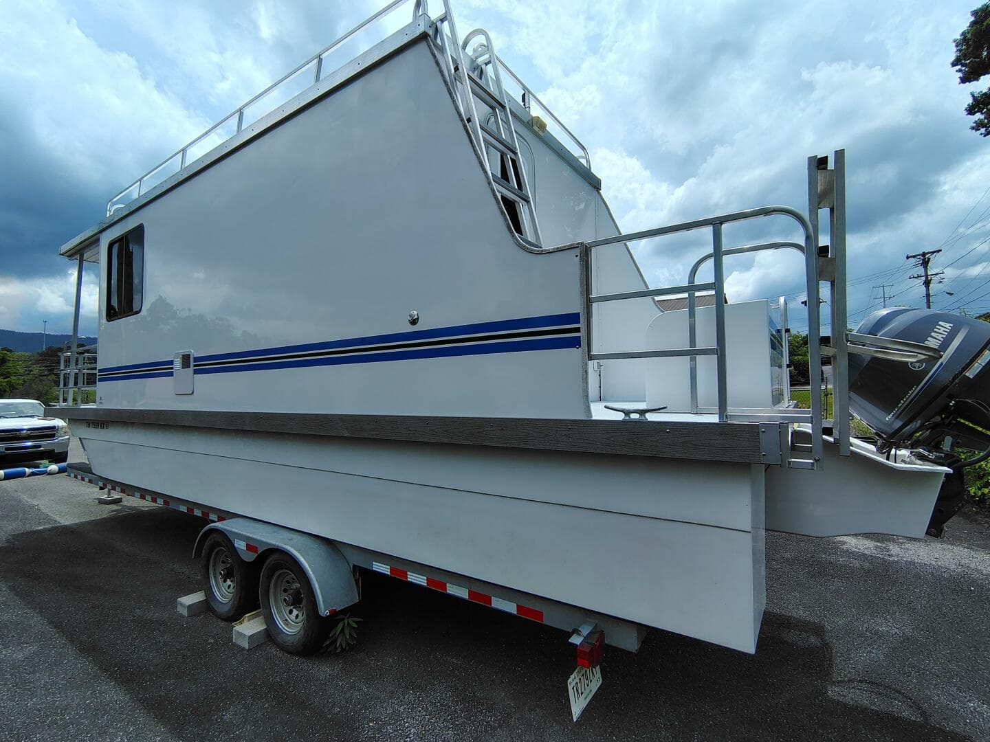 2017 Catamaran Cruisers Lil Hobo 31 — photo 2