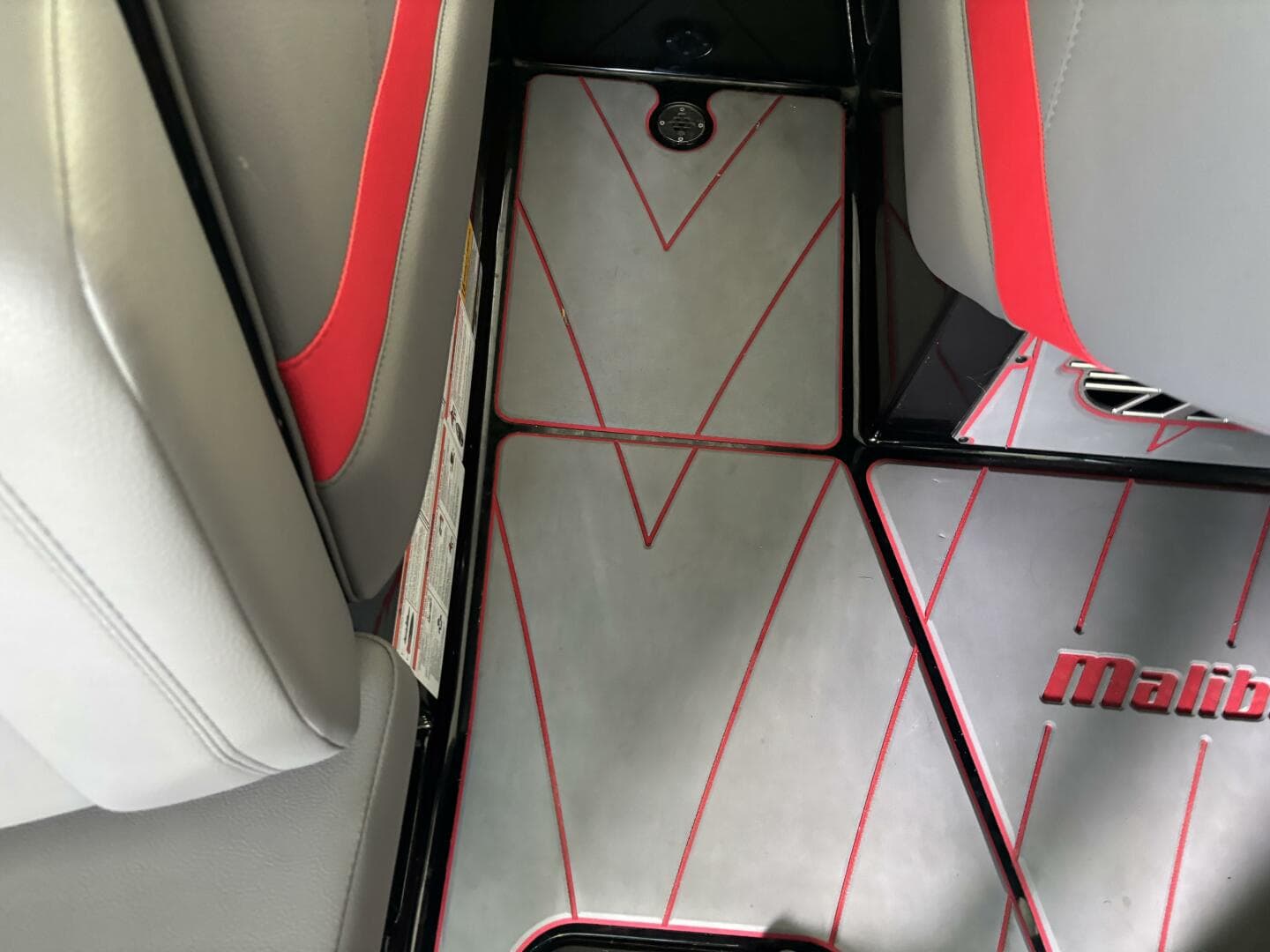 2022 Malibu 23 Lsv — photo 63