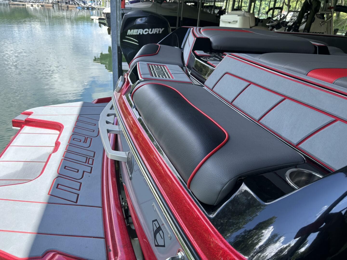 2022 Malibu 23 Lsv — photo 90