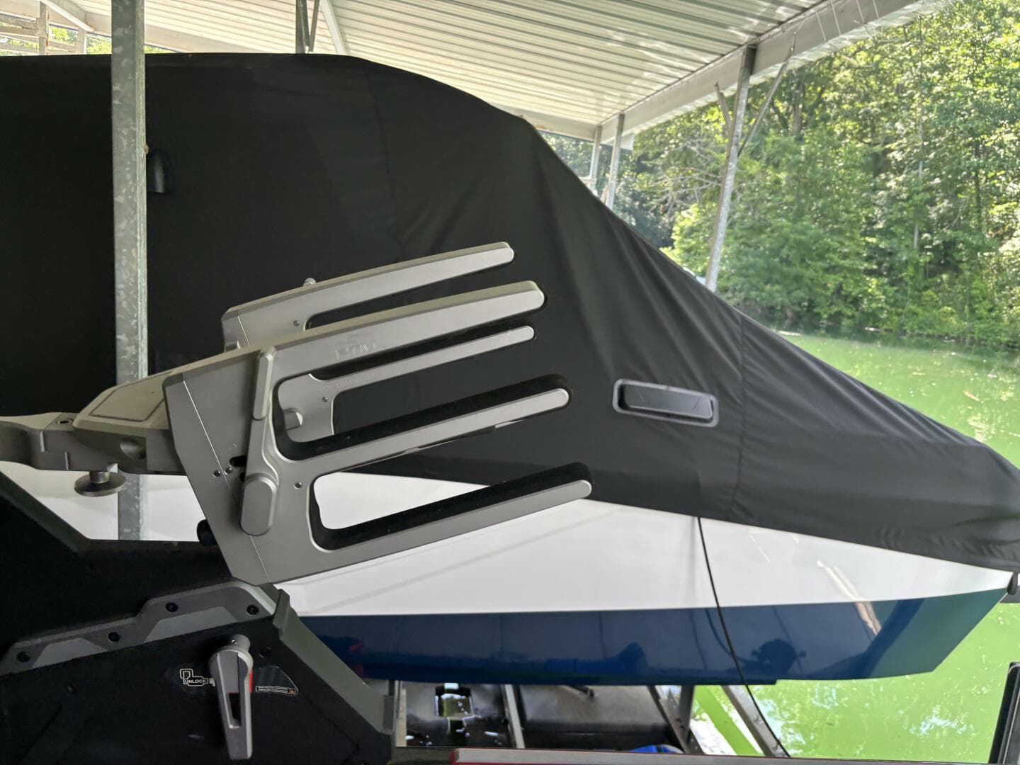 2022 Malibu 23 Lsv — photo 20