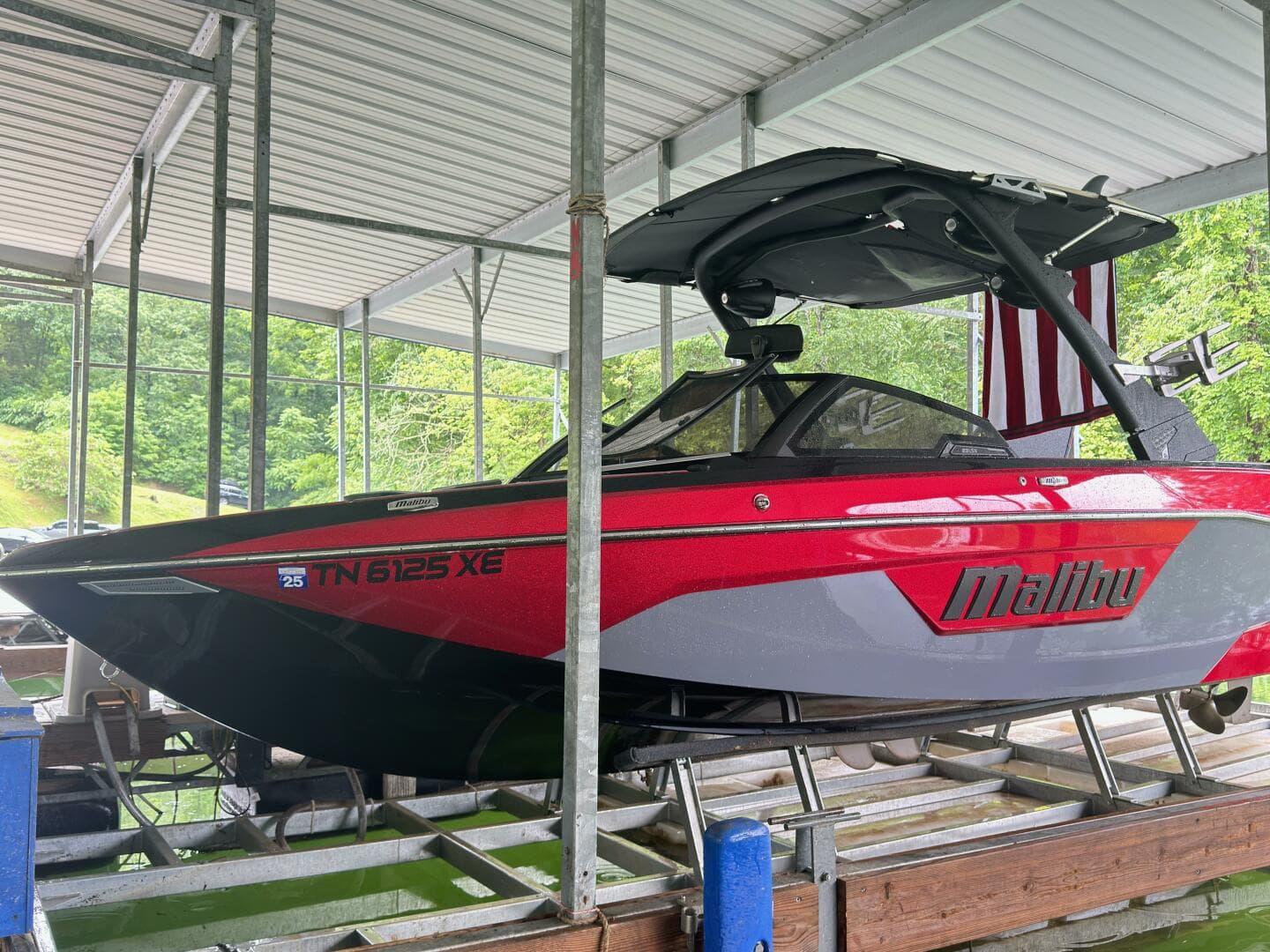 2022 Malibu 23 Lsv — photo 2