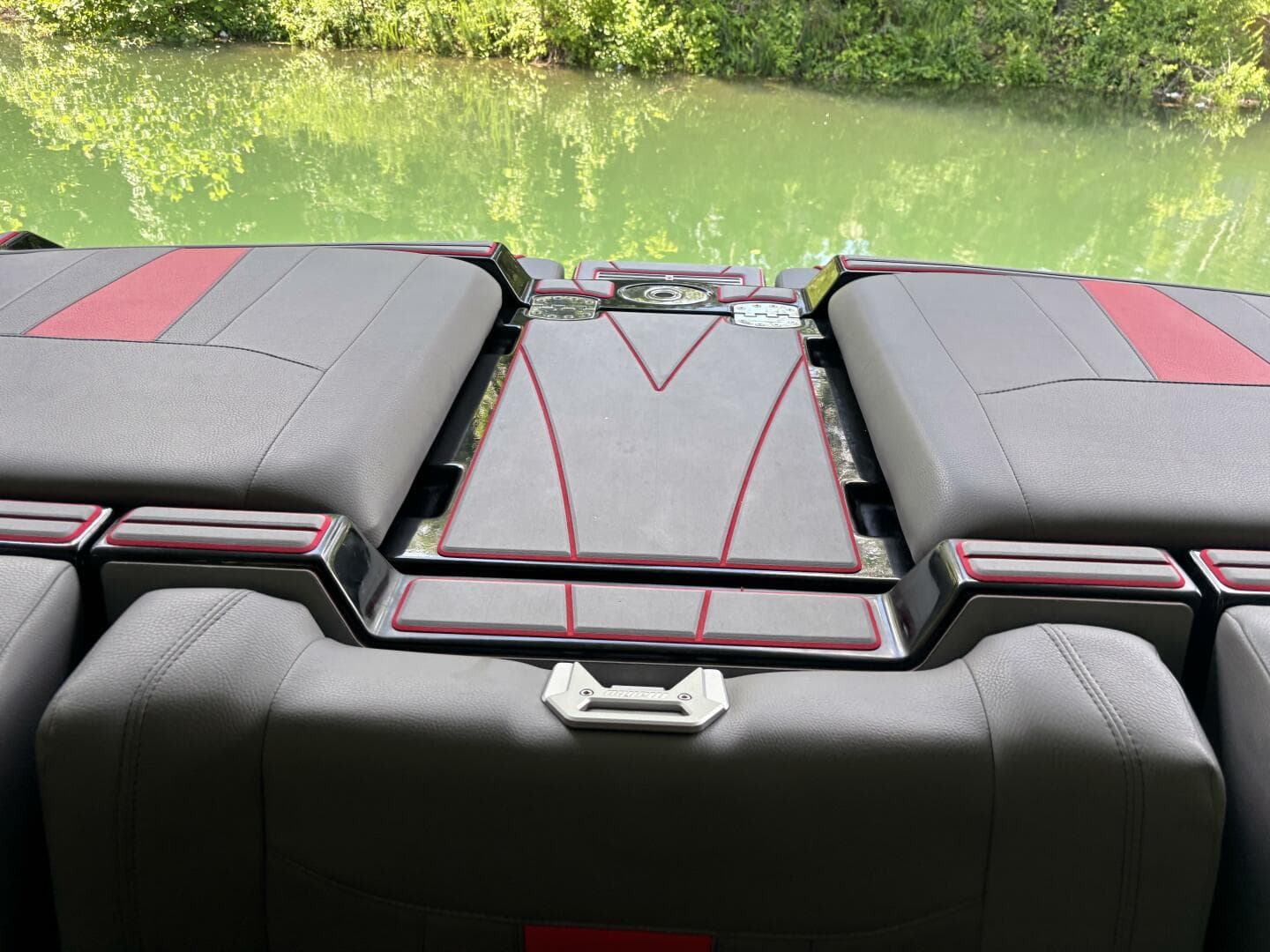 2022 Malibu 23 Lsv — photo 34