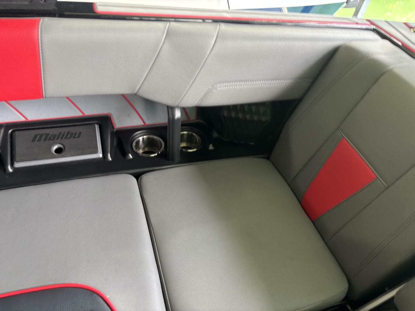 2022 Malibu 23 Lsv — photo 56