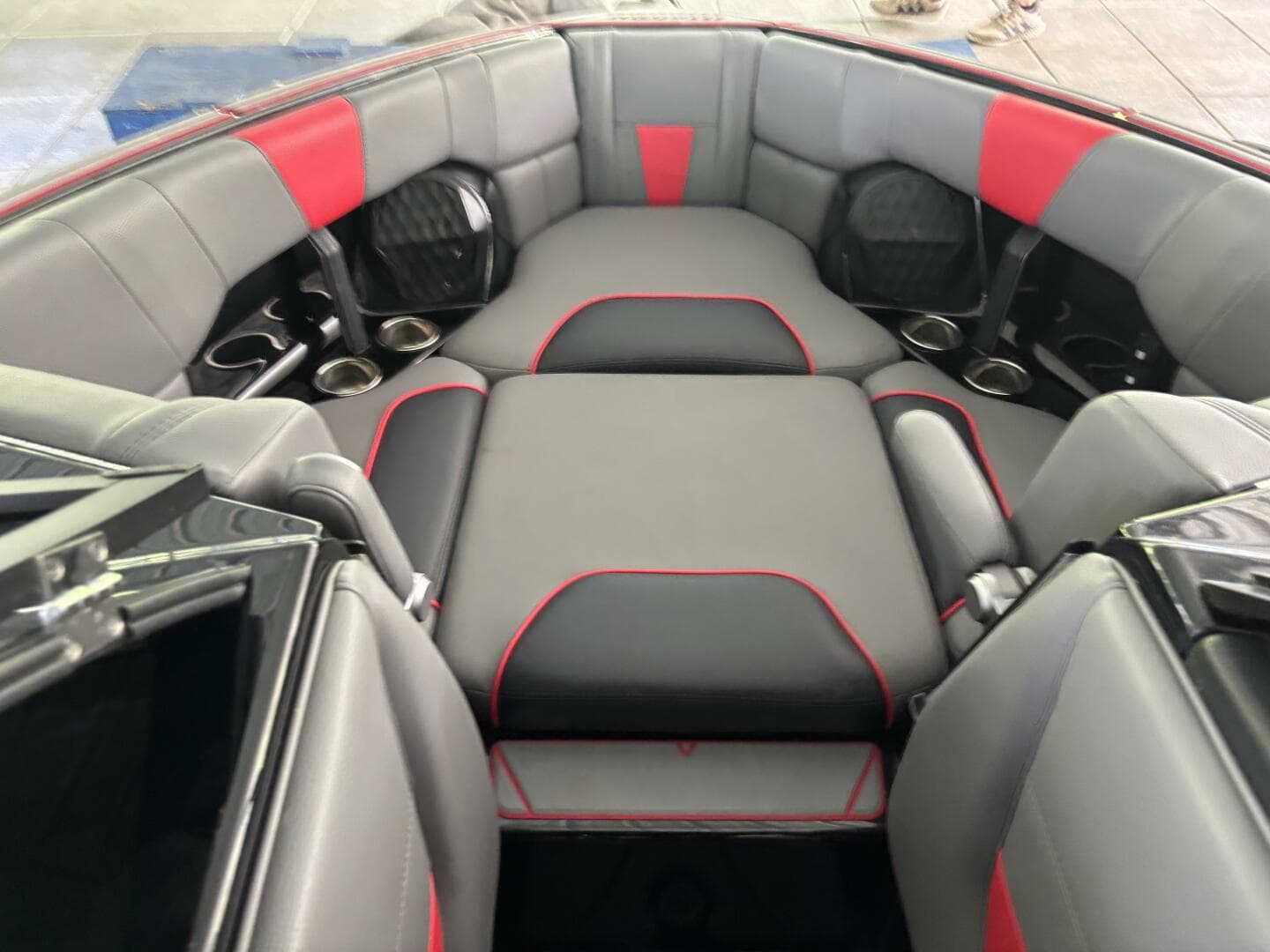 2022 Malibu 23 Lsv — photo 33
