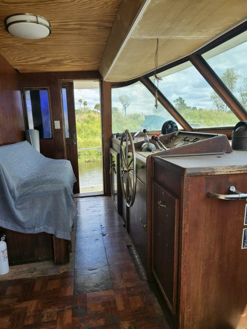 1982 Hatteras — photo 4