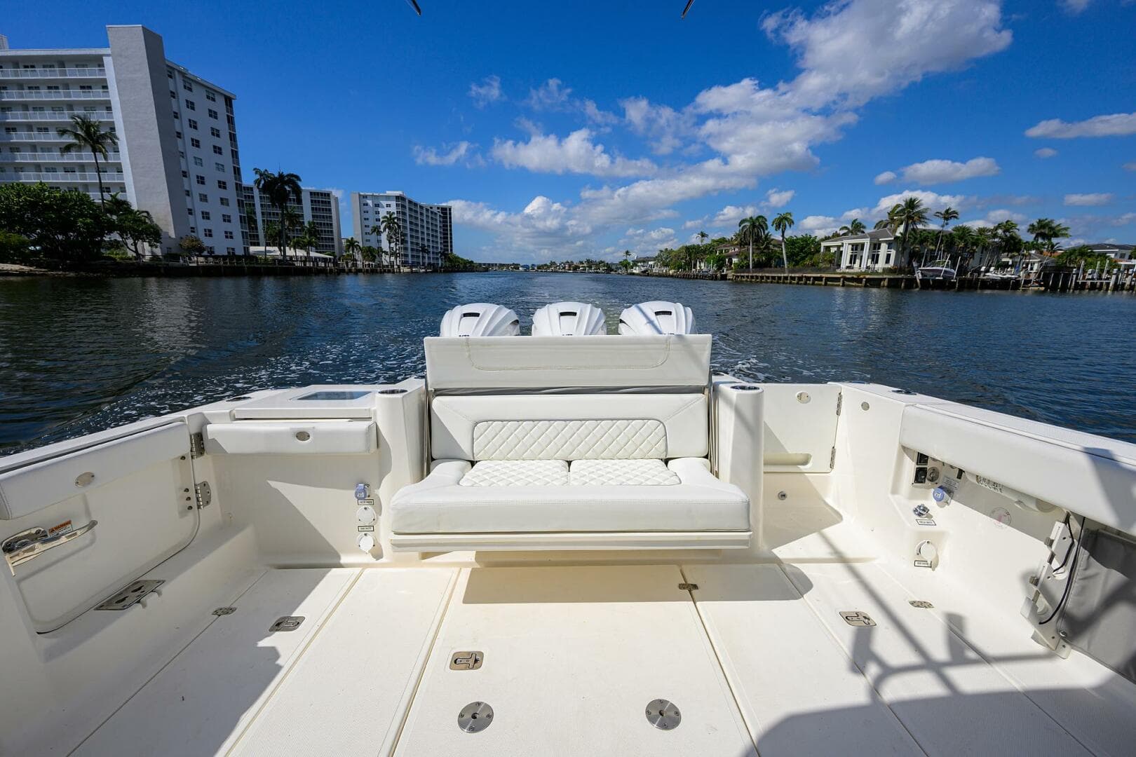 2021 Pursuit S 378 Sport — photo 23