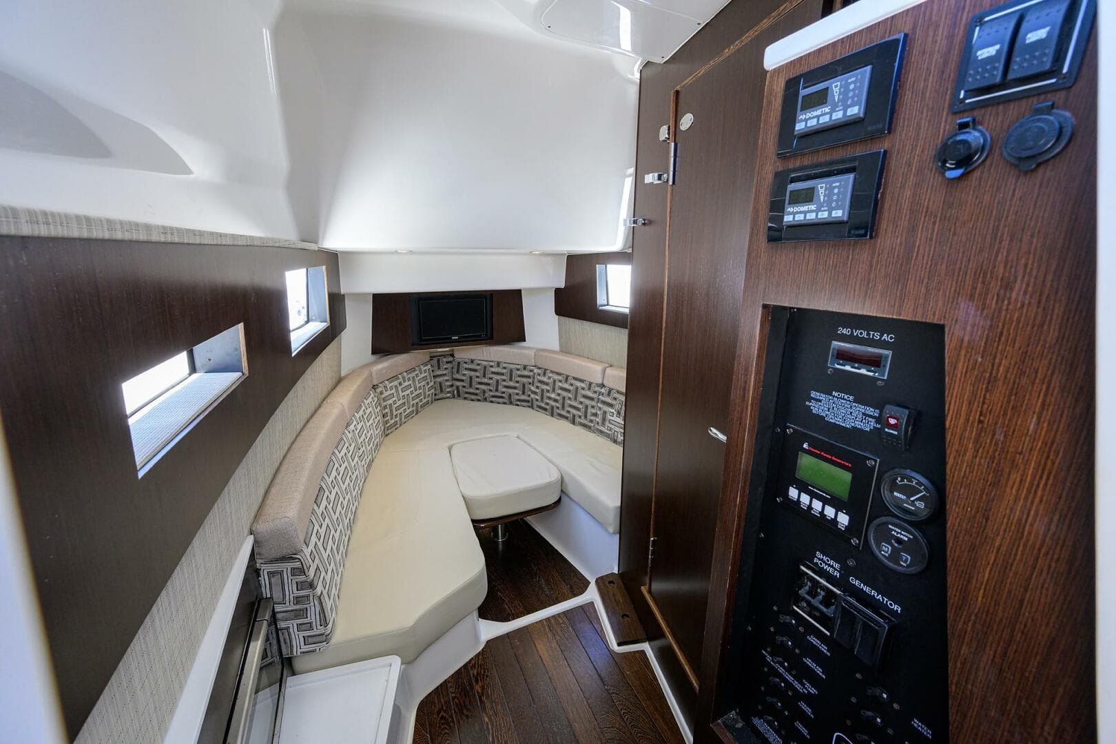 2021 Pursuit S 378 Sport — photo 5