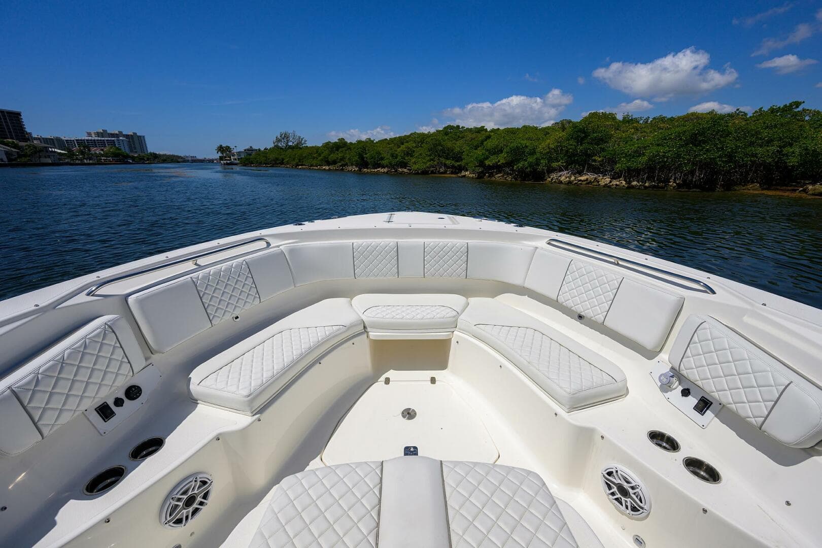 2021 Pursuit S 378 Sport — photo 15