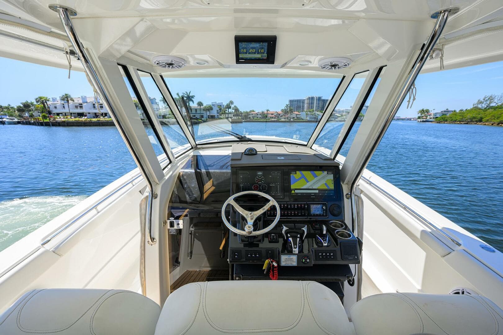 2021 Pursuit S 378 Sport — photo 9