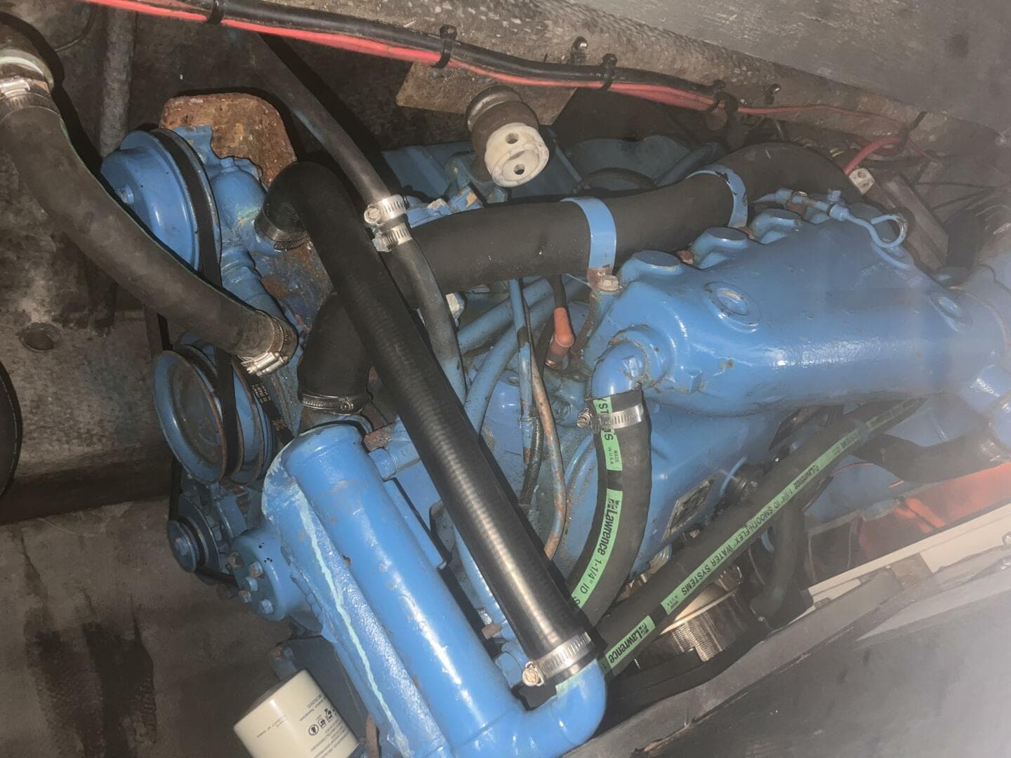 1990 Luhrs 3400 — photo 33