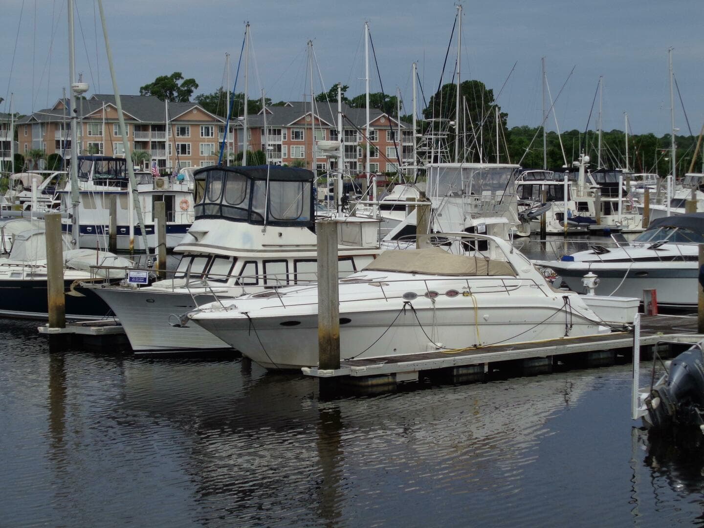 1997 Sea Ray 370 Sundancer — photo 2