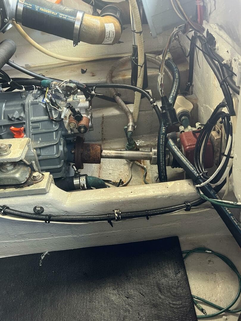 1997 Pursuit 3000 Offshore Express — photo 14