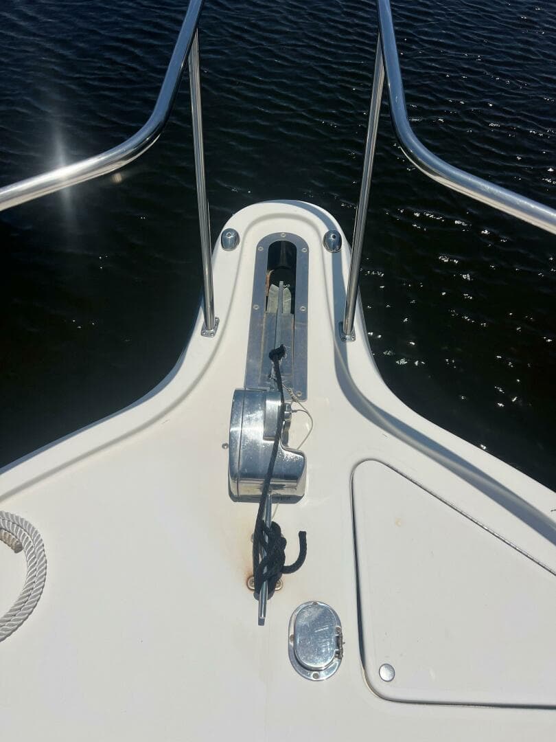 1997 Pursuit 3000 Offshore Express — photo 4