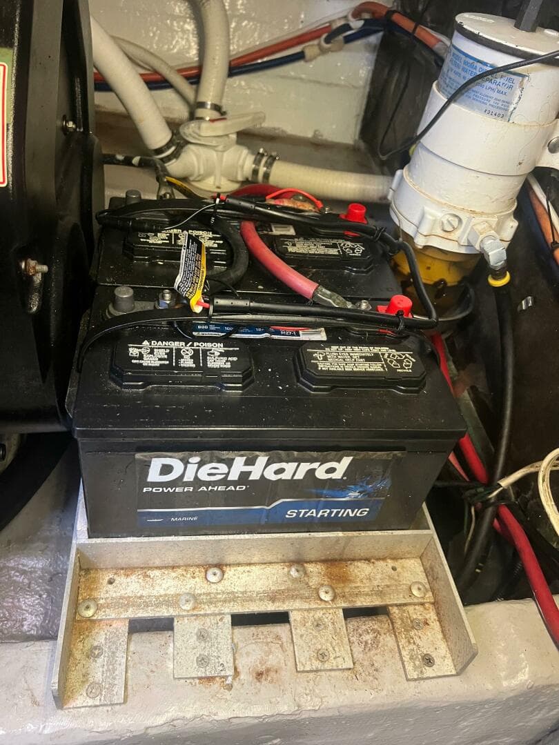 1997 Pursuit 3000 Offshore Express — photo 13