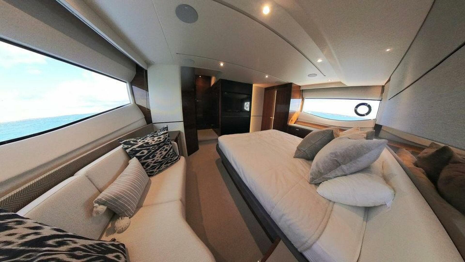 2021 Princess S62 — photo 58