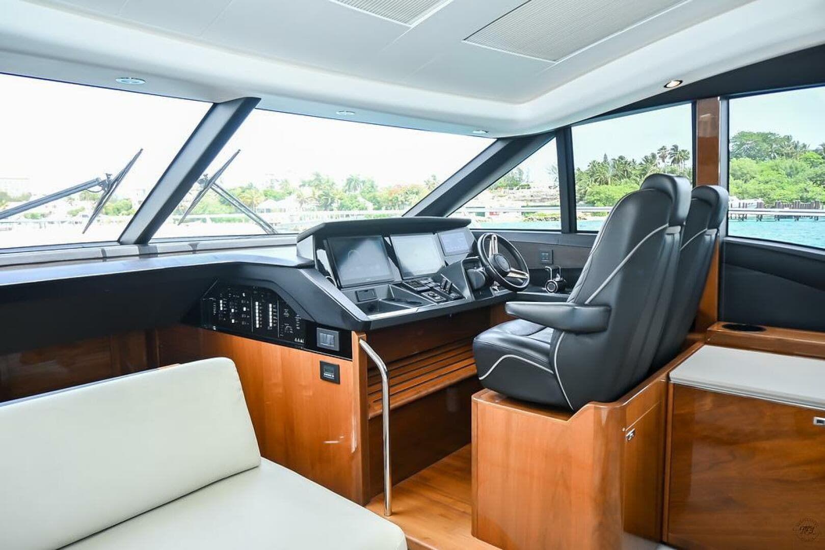 2021 Princess S62 — photo 21