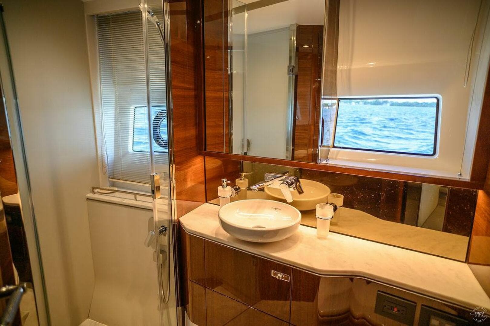 2021 Princess S62 — photo 38