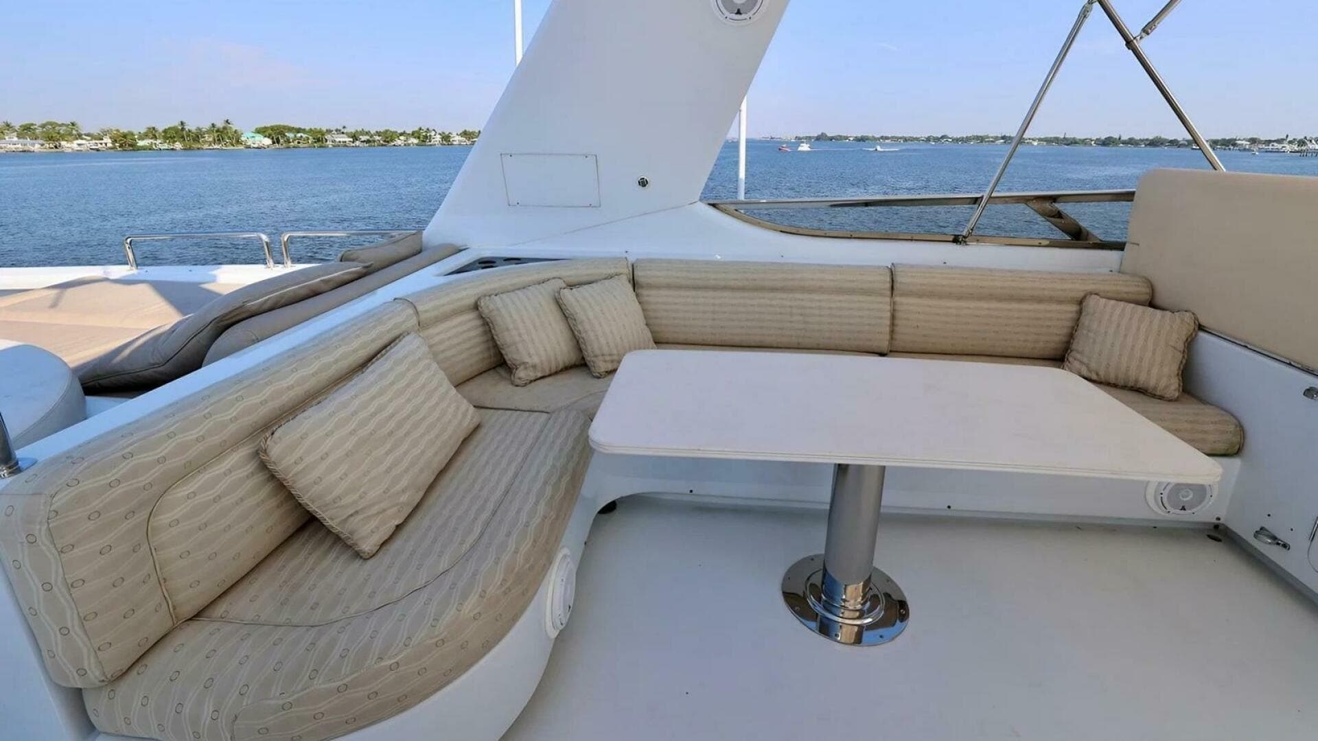 2001 Destiny — photo 18