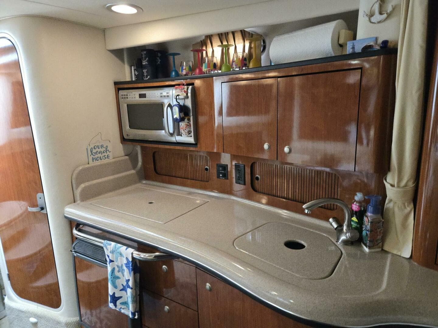 2006 Sea Ray 320 Sundancer — photo 12
