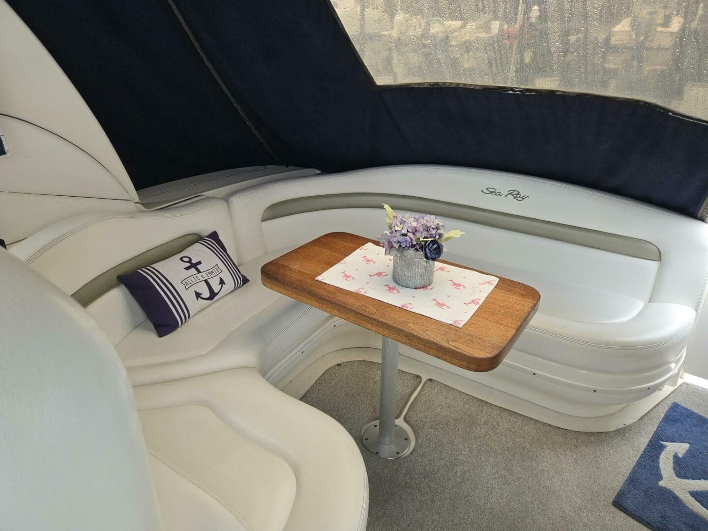 2006 Sea Ray 320 Sundancer — photo 9