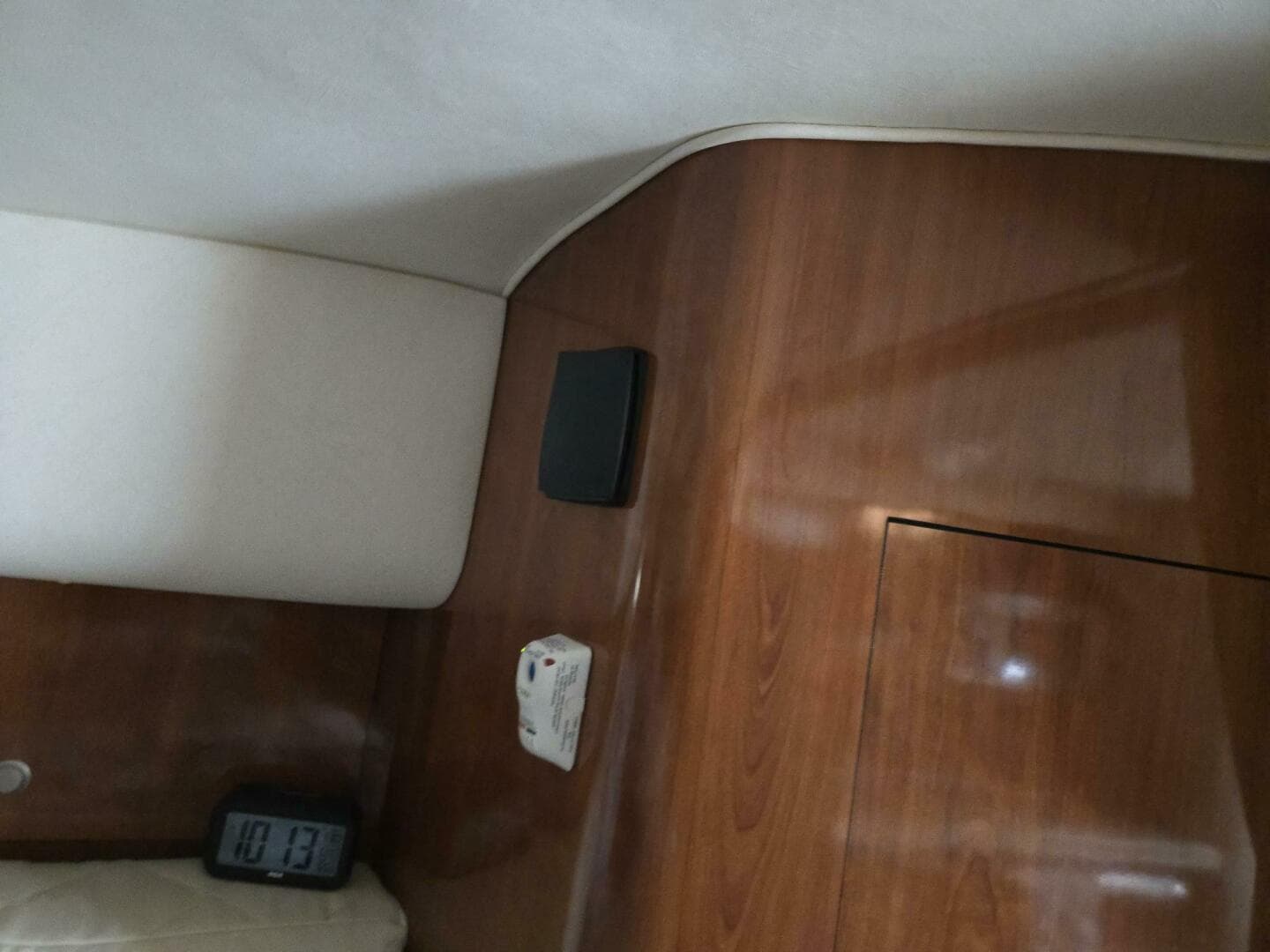 2006 Sea Ray 320 Sundancer — photo 32