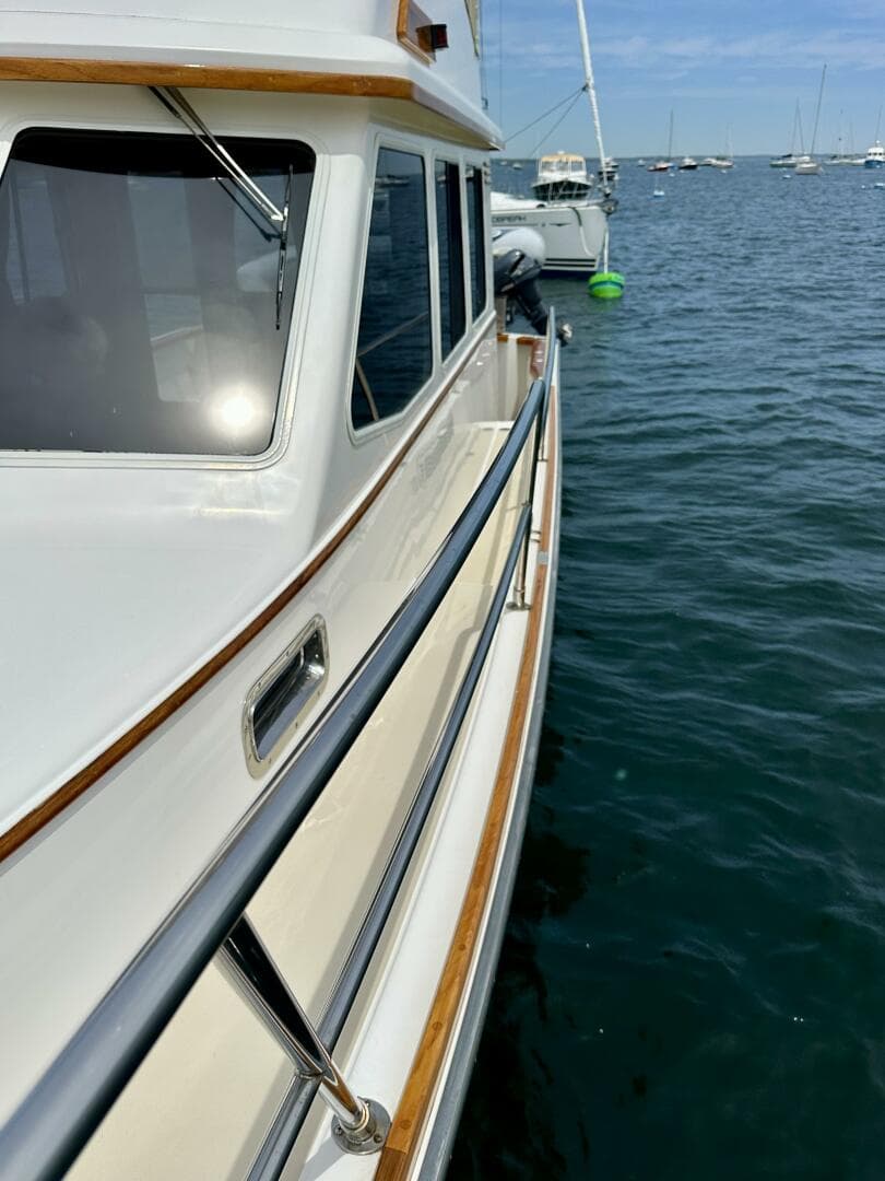 2002 Sabreline 36 Flybridge — photo 40