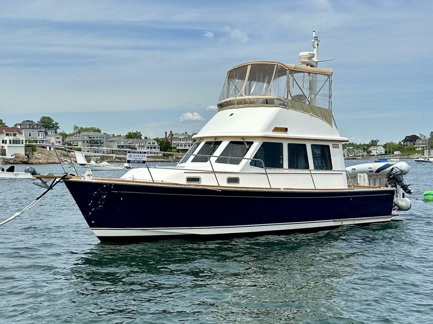 2002 Sabreline 36 Flybridge — photo 2